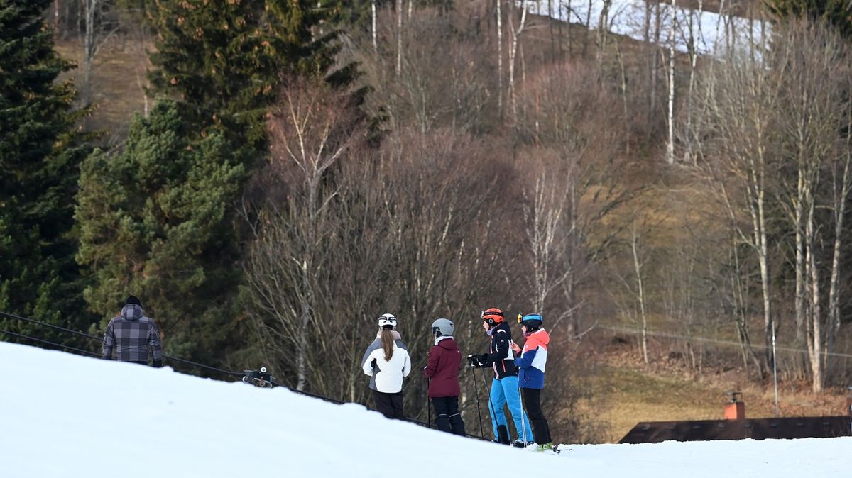 Zranění třináctiletého lyžaře v Jeseníkách: Chlapec měl jezdit rychle, záchranná síť ho nezastavila